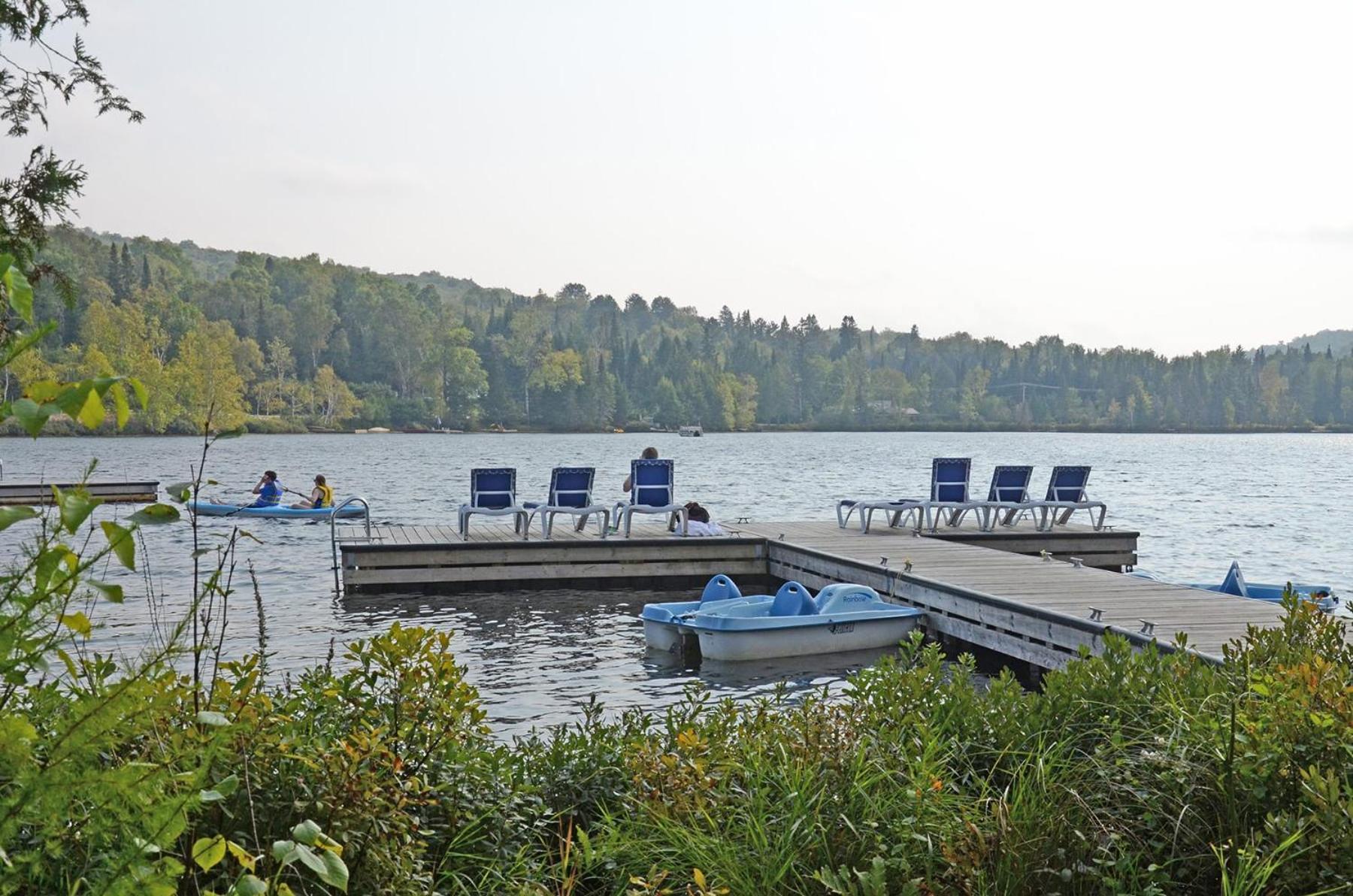 Lakefront Mountain View Remote Work - 1 Bd Suite Lac-Superieur Екстериор снимка